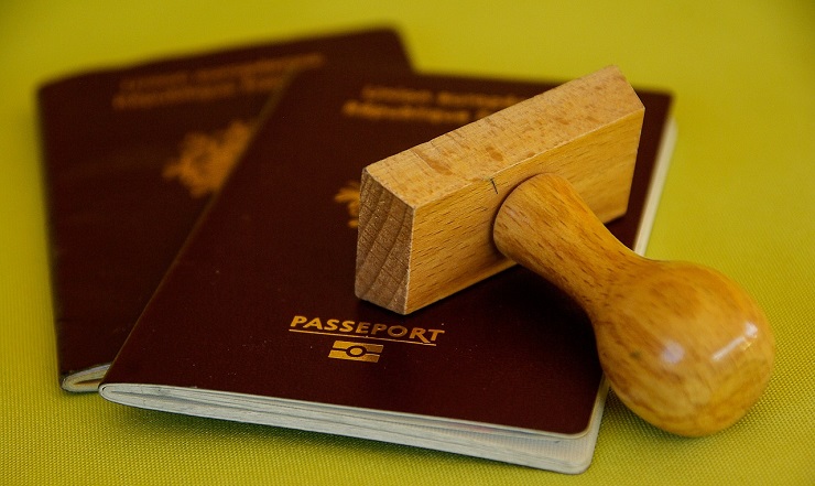 passport-expat-identity