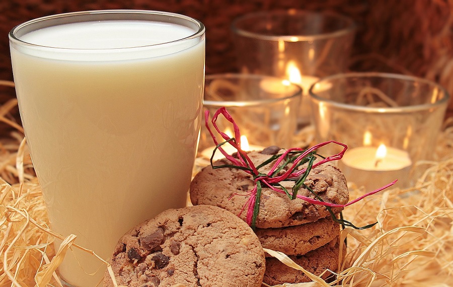 milk-and-cookies