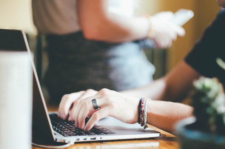 woman-typing-on-laptop