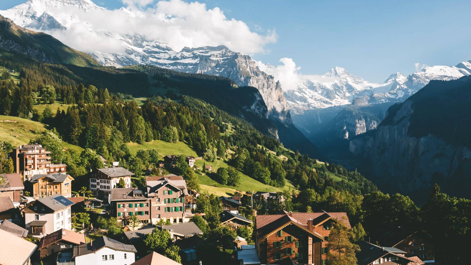 Moving to Switzerland: a guide for US and UK expats